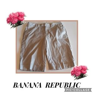 BANANA REPUBLIC SHORTS WOMEN SIZE 12